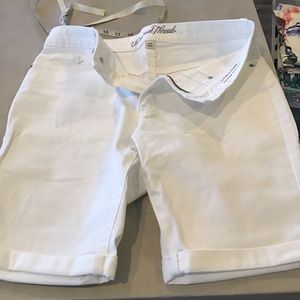 Universal Thread White jean shorts